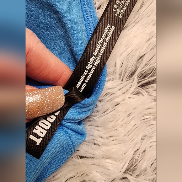 Vs Pink High Neck Lightly Lined Sports Bra Sz Xs & S NWT - Picture 3 of 3